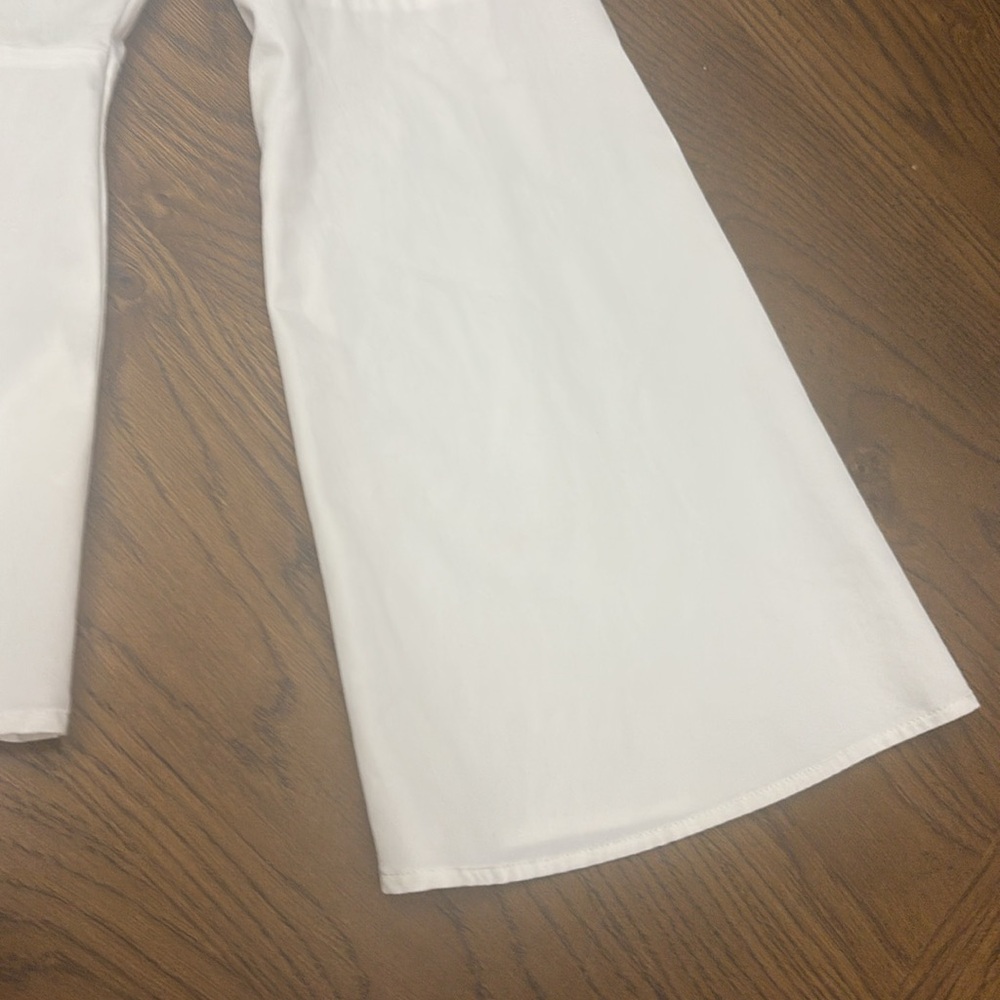 HALSTON Bell Sleeve White Top - Picture 2 of 10